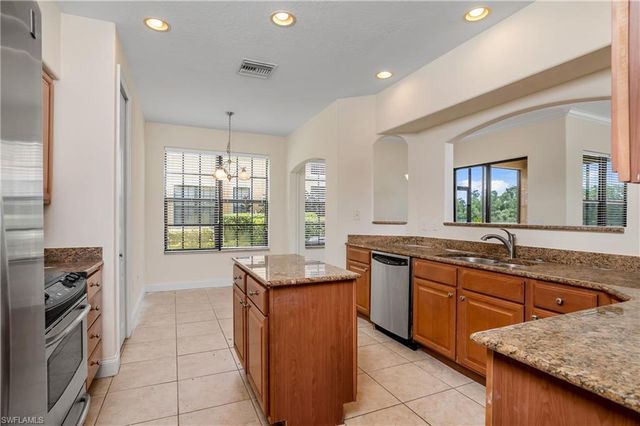 1284 Verde DR # 2, Naples, FL 34105