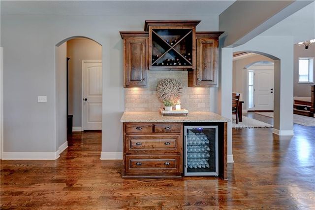 10011 NE 102nd Terrace, Kansas City, MO 64157