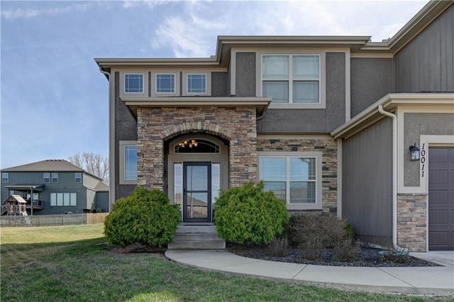 10011 NE 102nd Terrace, Kansas City, MO 64157