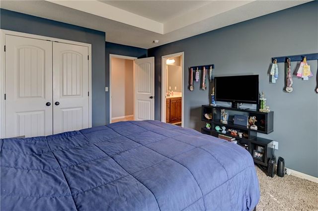 10011 NE 102nd Terrace, Kansas City, MO 64157