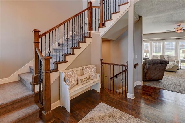 10011 NE 102nd Terrace, Kansas City, MO 64157