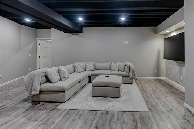 10011 NE 102nd Terrace, Kansas City, MO 64157