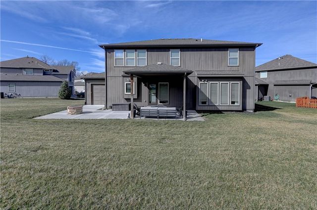 10011 NE 102nd Terrace, Kansas City, MO 64157