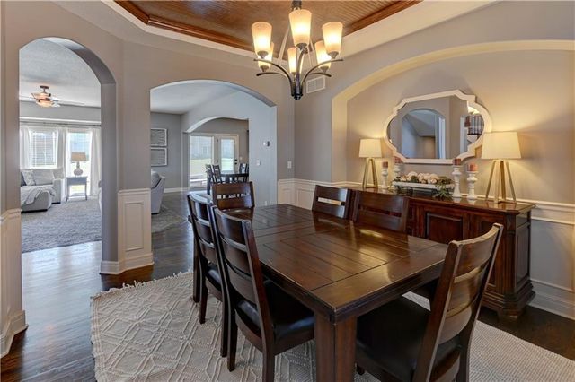 10011 NE 102nd Terrace, Kansas City, MO 64157