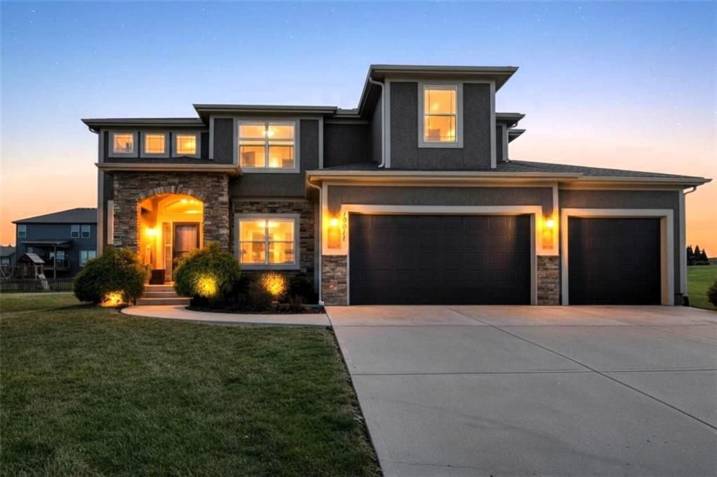 10011 NE 102nd Terrace, Kansas City, MO 64157