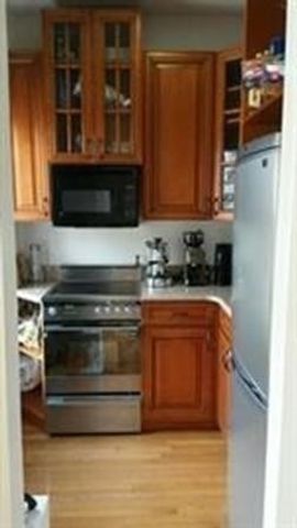 25 Follen Street 3F, Boston, MA 02116