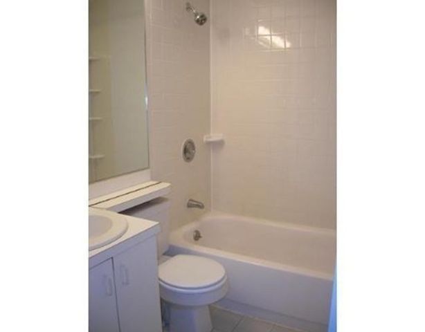 25 Follen Street 3F, Boston, MA 02116