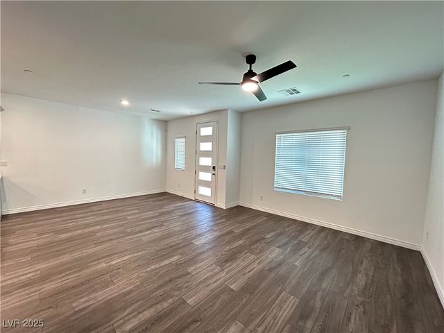 600 North Carriage Hill Drive 1070, Las Vegas, NV 89138