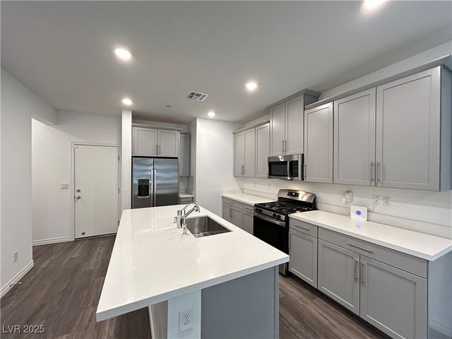 600 North Carriage Hill Drive 1070, Las Vegas, NV 89138