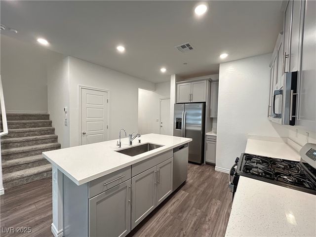 600 North Carriage Hill Drive 1070, Las Vegas, NV 89138