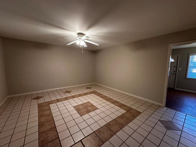 2104 WORDSWORTH DR B, Austin, TX 78704