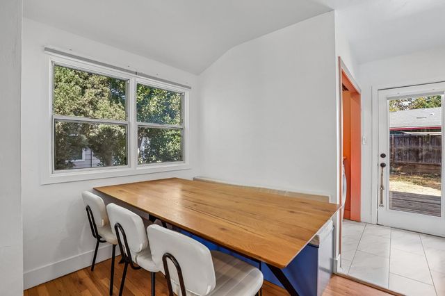 4865 V St, Sacramento, CA 95817