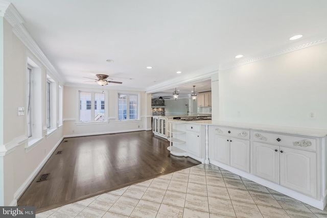 10520 HUNTING CREST LN, Vienna, VA 22182
