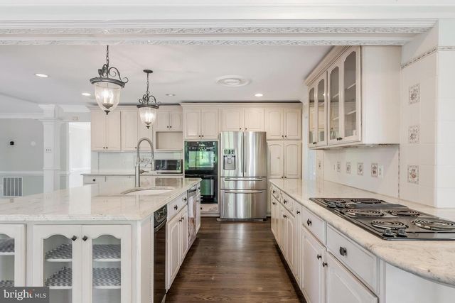 10520 HUNTING CREST LN, Vienna, VA 22182