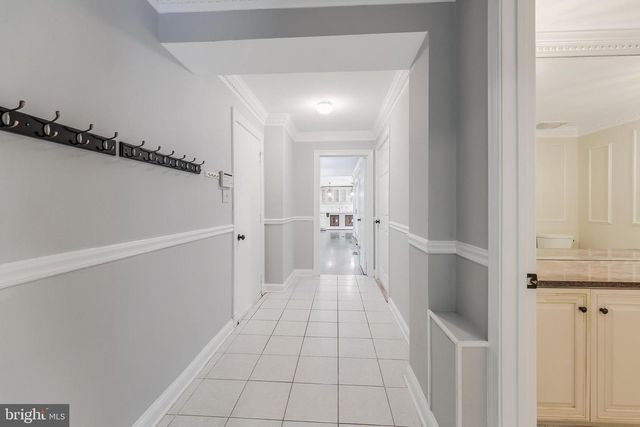 10520 HUNTING CREST LN, Vienna, VA 22182
