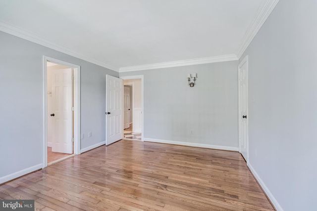 10520 HUNTING CREST LN, Vienna, VA 22182