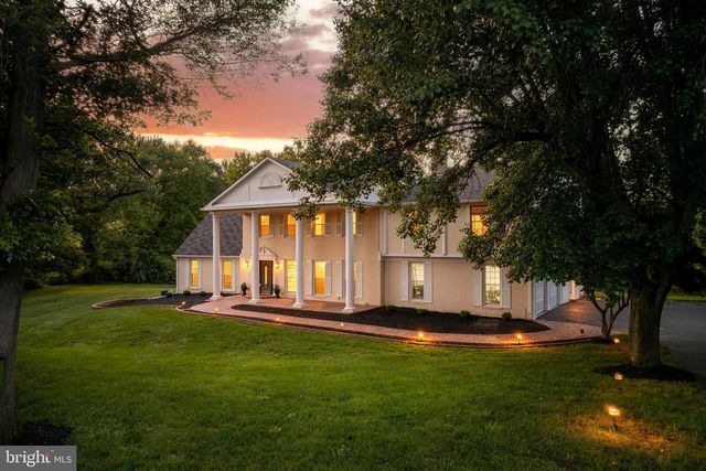 10520 HUNTING CREST LN, Vienna, VA 22182