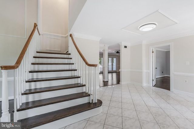 10520 HUNTING CREST LN, Vienna, VA 22182