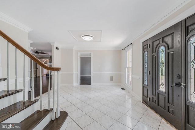 10520 HUNTING CREST LN, Vienna, VA 22182