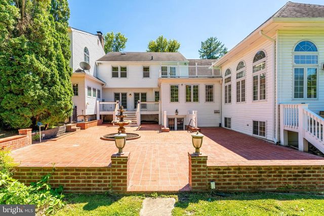 10520 HUNTING CREST LN, Vienna, VA 22182