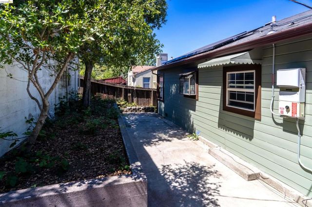 11 Fairview Ave, Vallejo, CA 94590