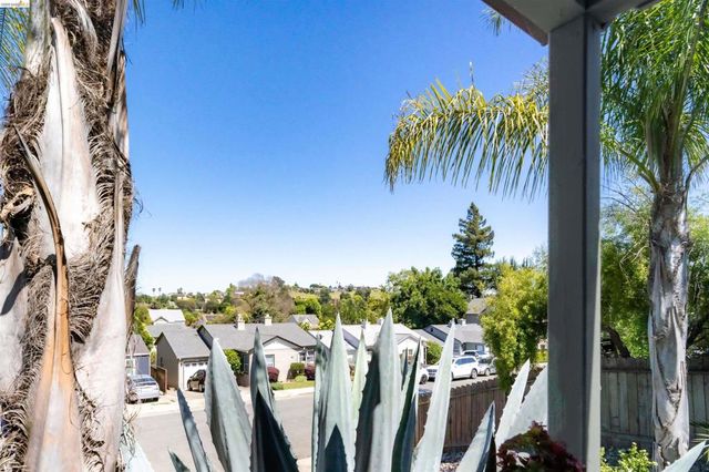 11 Fairview Ave, Vallejo, CA 94590