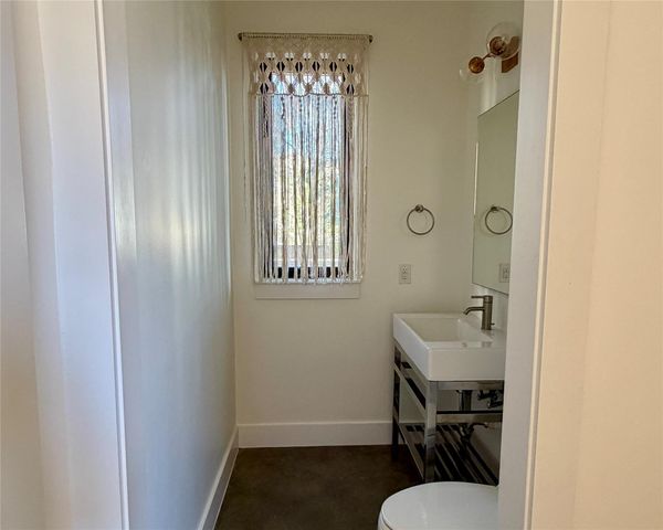 1515 Hether ST B, Austin, TX 78704