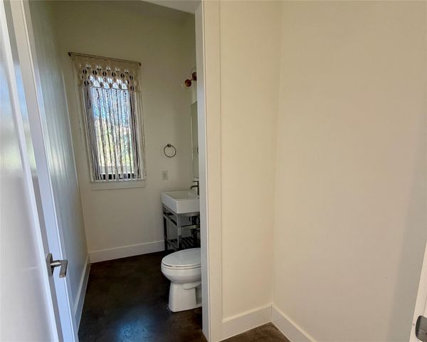 1515 Hether ST B, Austin, TX 78704