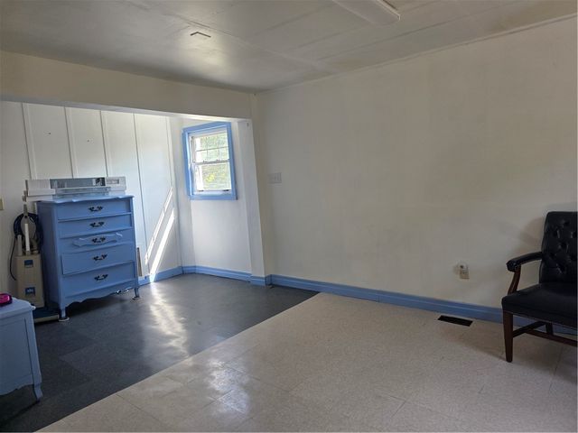 1920 GRANDVIEW AVENUE, Irwin, PA 15642