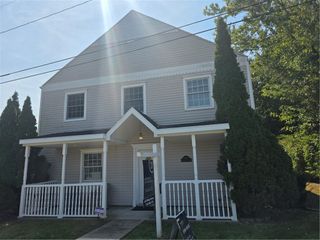 1920 GRANDVIEW AVENUE, Irwin, PA 15642