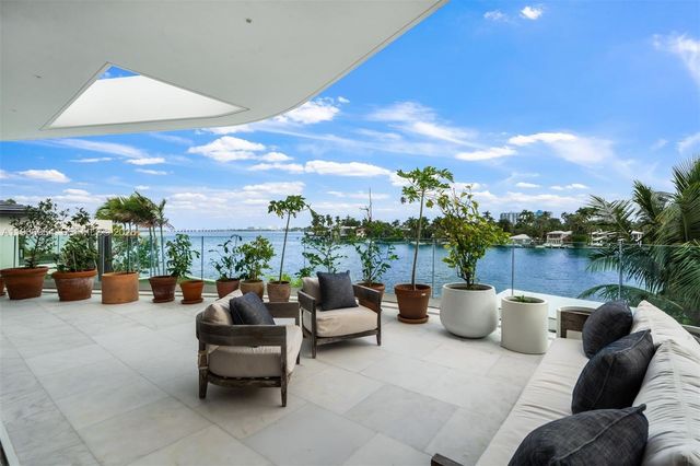 503 E Dilido Dr, Miami Beach, FL 33139