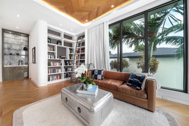 503 E Dilido Dr, Miami Beach, FL 33139