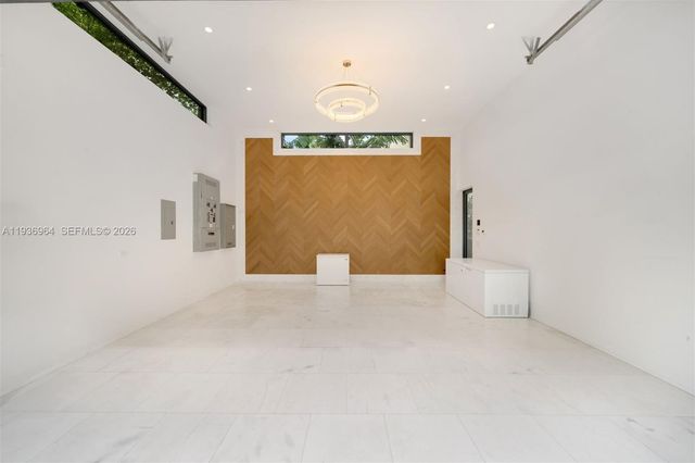 503 E Dilido Dr, Miami Beach, FL 33139