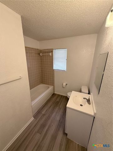 2502 Transit Drive, Killeen, TX 76543