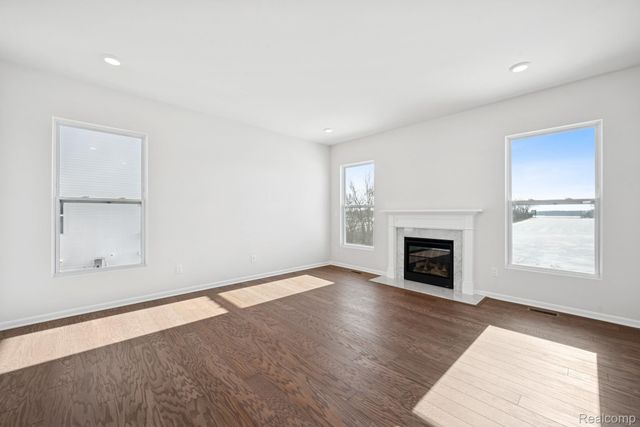 27139 Silo Drive, Saline, MI 48176