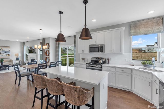 27139 Silo Drive, Saline, MI 48176