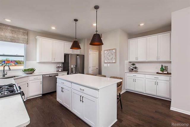 27139 Silo Drive, Saline, MI 48176