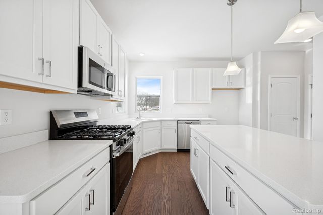 27139 Silo Drive, Saline, MI 48176