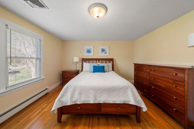 126 Hanscom Ave, Reading, MA 01867
