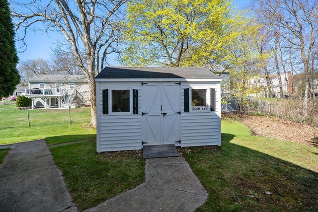 126 Hanscom Ave, Reading, MA 01867