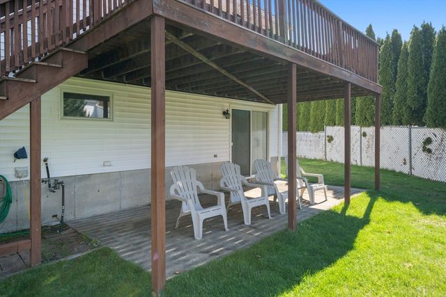 126 Hanscom Ave, Reading, MA 01867
