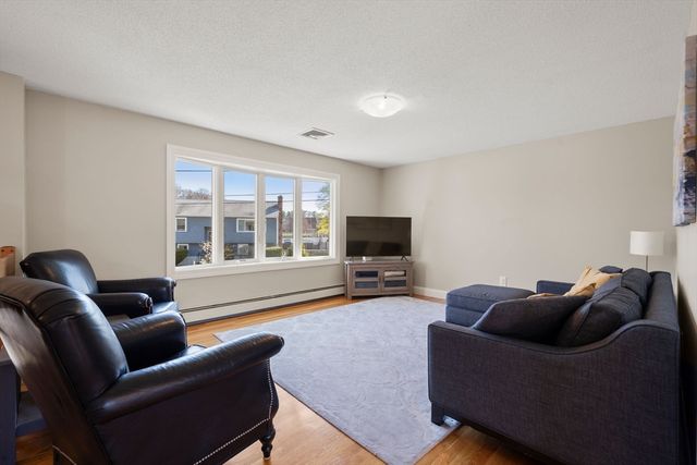 126 Hanscom Ave, Reading, MA 01867