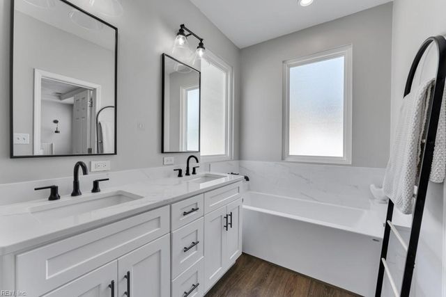 3508 Old Grandad LN, Chesapeake, VA 23323