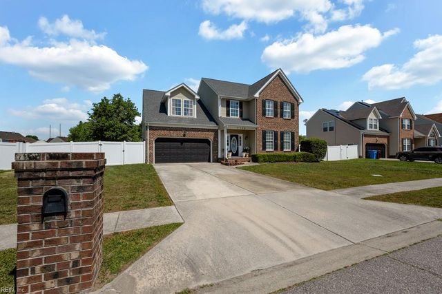 3508 Old Grandad LN, Chesapeake, VA 23323