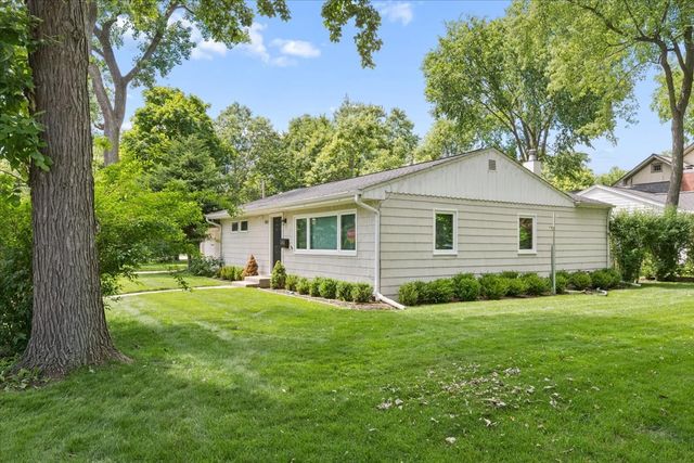 900 Isabella Street, Wilmette, IL 60091