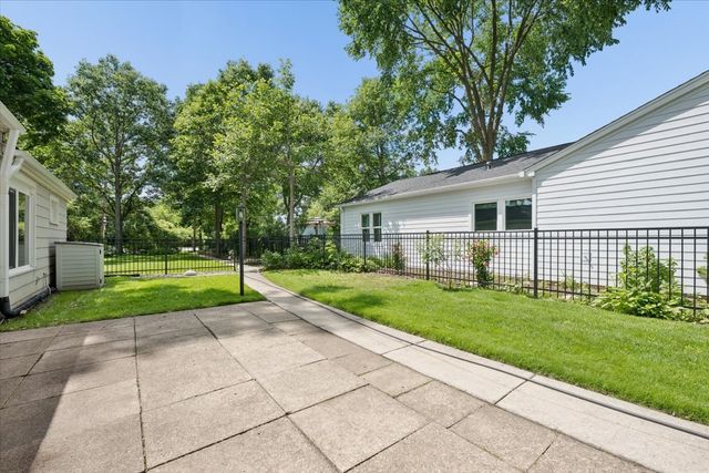 900 Isabella Street, Wilmette, IL 60091