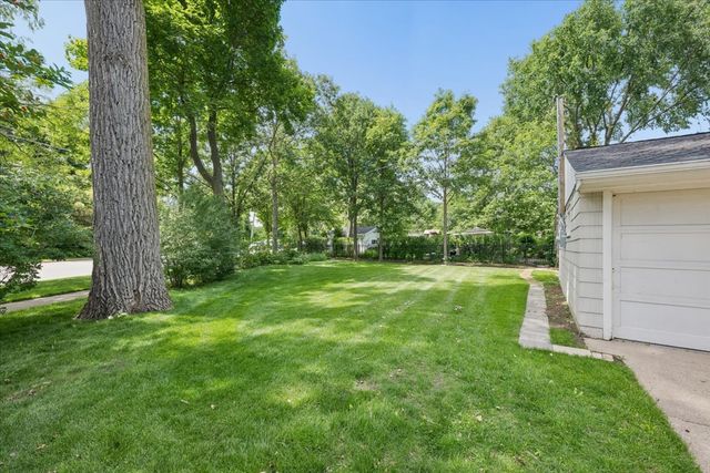 900 Isabella Street, Wilmette, IL 60091
