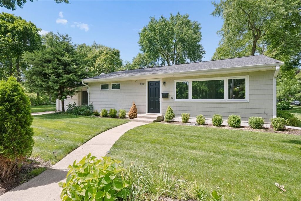 900 Isabella Street, Wilmette, IL 60091