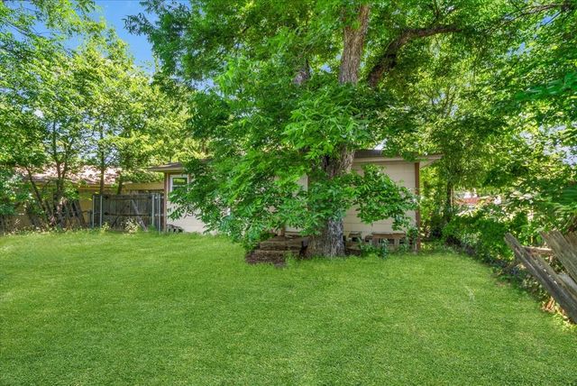 2532 Chicago Avenue, Fort Worth, TX 76103