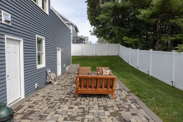 22 Winslow Rd, Quincy, MA 02171